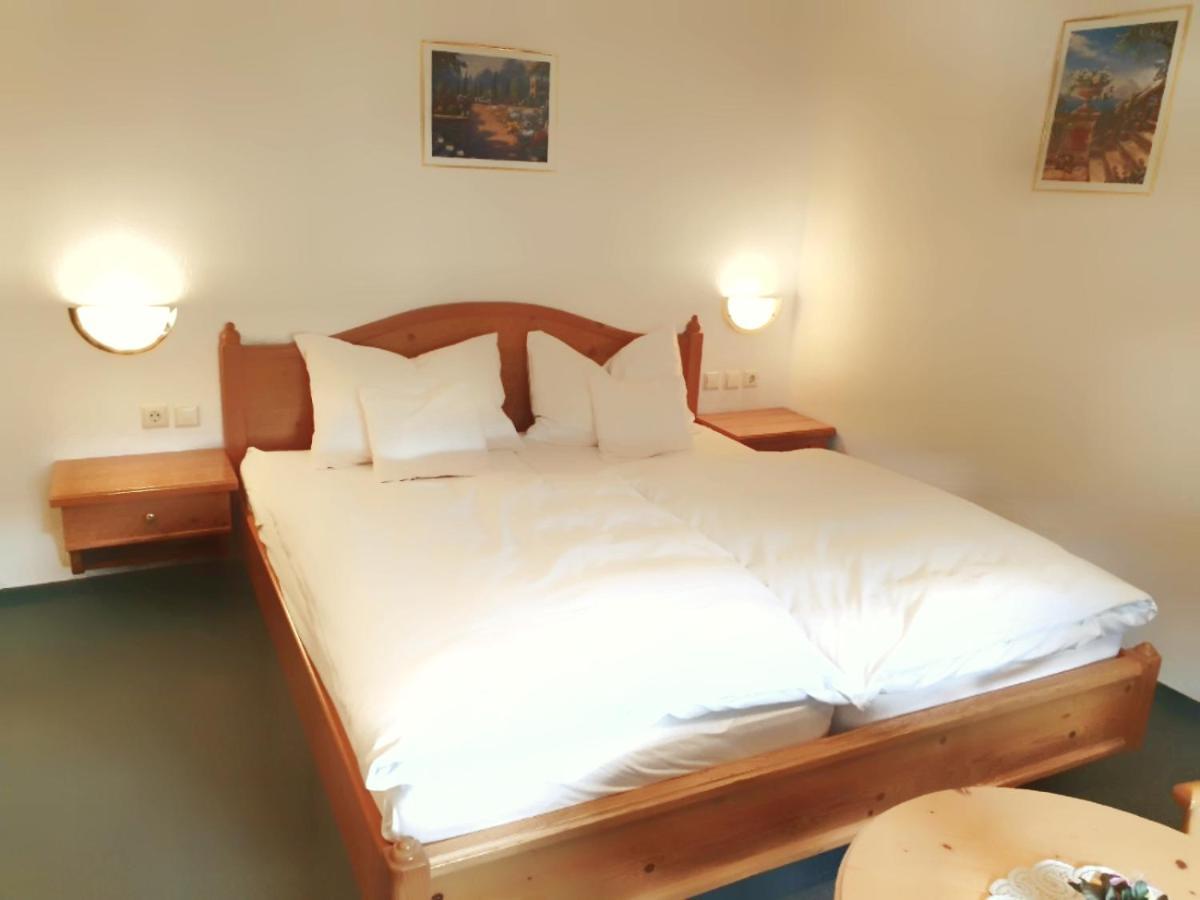 Zum Lindenwirt Hotel Spalt Luaran gambar